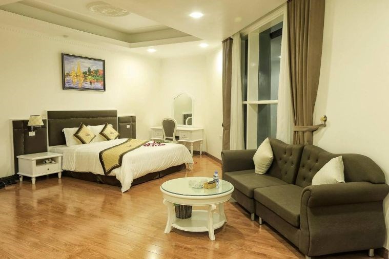 Royal Hạ Long  Hotel